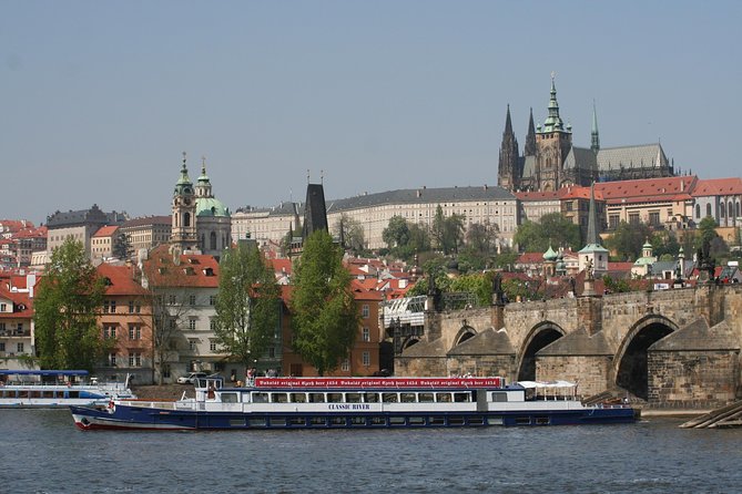 1 hour Prague Panoramic Vltava River sightseeing Cruise - Timing strategy: how to fit this into a tight Prague day