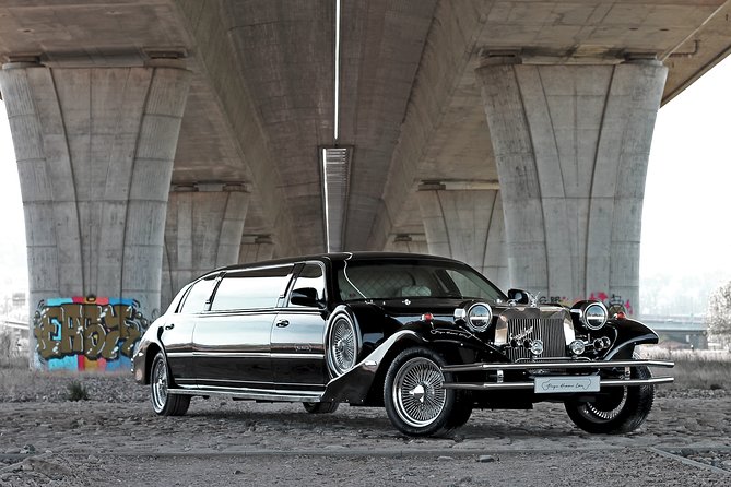 1 hour ride in vintage limousine - Quick hits: what makes this Prague limo ride special