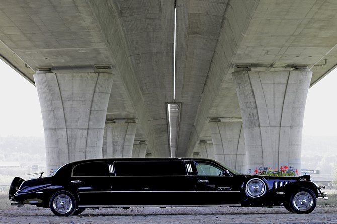 1 hour ride in vintage limousine - The 60-minute plan: how the timing actually plays out