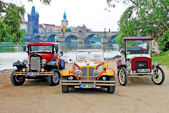 1,5 hour oldtimer convertible Prague sightseeing tour - Hotel pickup, private car rules, and what $241.86 per vehicle really buys