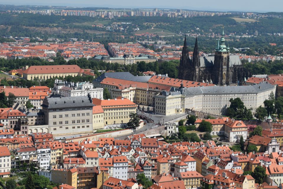 3-Hour Prague Castle & Interiors Tour - Coach up, story on: how this tour starts strong