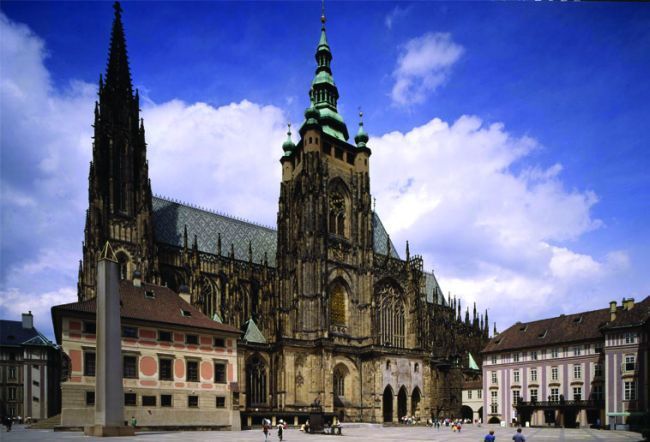 3-Hour Prague Castle & Interiors Tour - Arriving at Prague Castle: timing, atmosphere, and your first choices