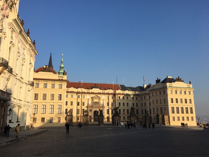 3-Hour Prague Castle & Interiors Tour - Entering the Royal Palace: power rooms and political meaning