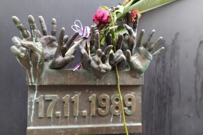 Back to Communism Walking Tour - Where you start: Na Příkopě and why the first minutes matter