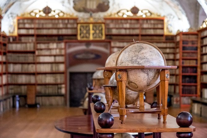 Beer & Baroque: A Highbrow Brew Tour - Strahov Library behind-the-ropes: what you pay for and what you’ll see