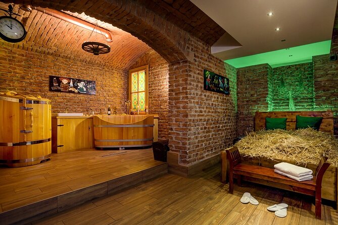 Beer bath Spa for 2 people/ 1 tub - 1,5 hour Activity in Prague - The Arrival: Dejvická 255/18 and a Mobile Ticket