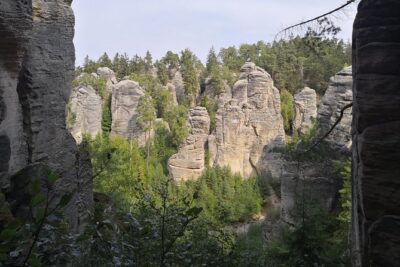 Bohemian Paradise 3 in 1 Tour, UNESCO geopark - Stop 1: Hrad Kost castle viewpoints and the nearby lake break