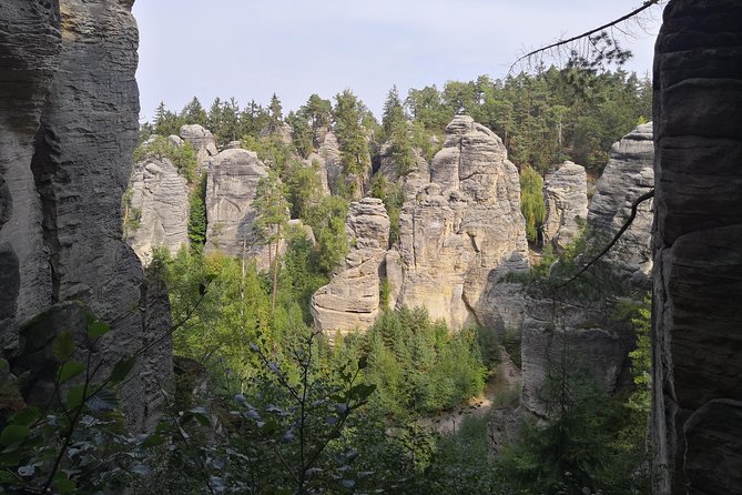 Bohemian Paradise 3 in 1 Tour, UNESCO geopark - Stop 1: Hrad Kost castle viewpoints and the nearby lake break