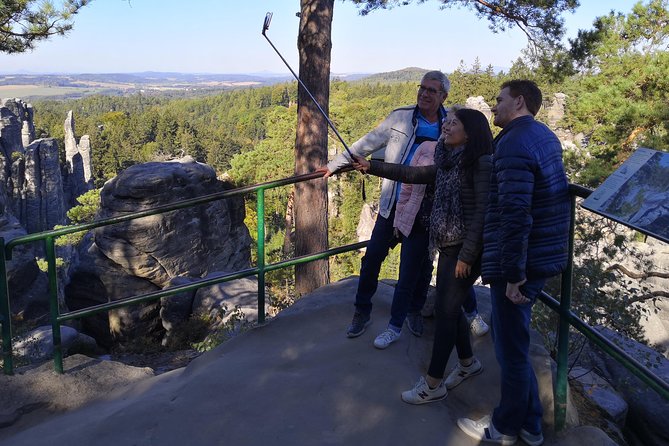 Bohemian Paradise (Český ráj) UNESCO geopark nature walks - Hrad Kost: the 14th-century castle and a calm lake walk