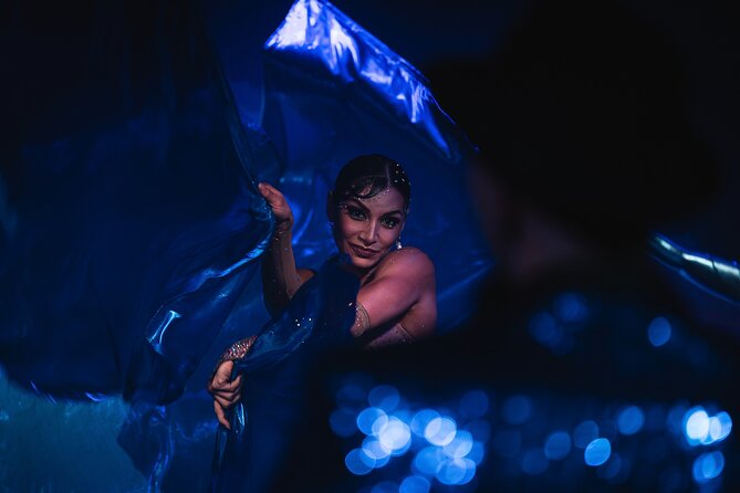 Cabaret in the Heart of Prague 2 Hours Show - Dinner and drink reality: Bronze vs Silver/Gold