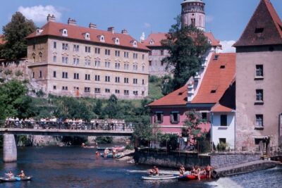 Cesky Krumlov One Day Trip from Prague by bus - Meeting in Prague: Central, Simple, and Easy to Find
