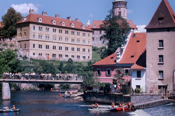 Cesky Krumlov One Day Trip from Prague by bus - Meeting in Prague: Central, Simple, and Easy to Find