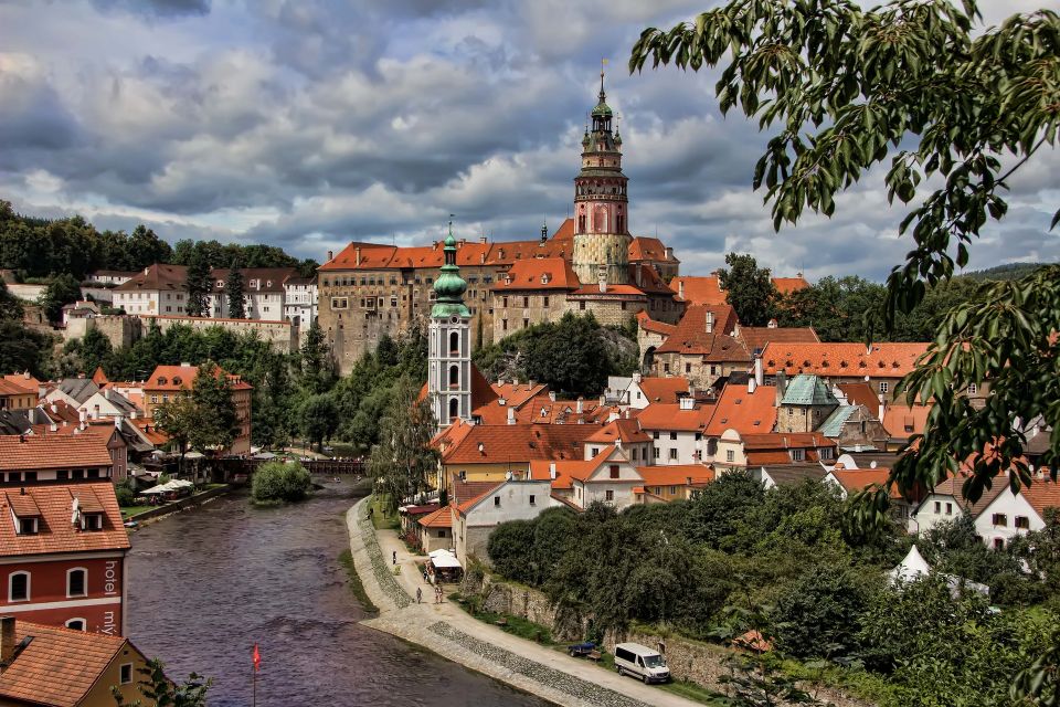 Cesky Krumlov Private Day Trip from Prague - Lunch and Eggenberg beer: budgeting for the part that isn’t included