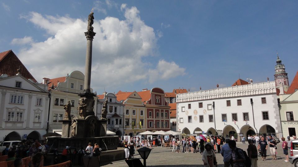 Cesky Krumlov Private Day Trip from Prague - Guide quality and flexibility: what the best guides actually do