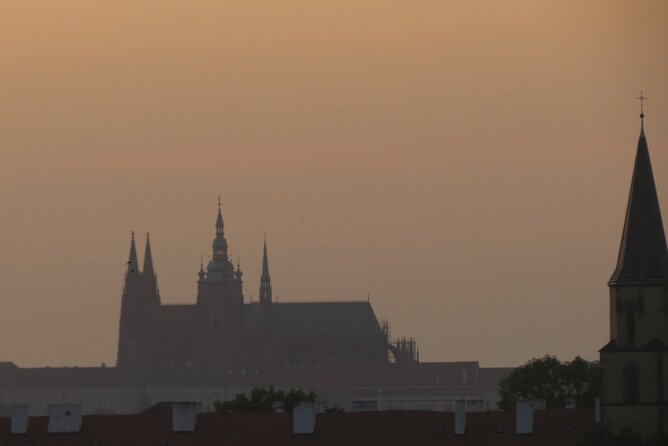 Charles Bridge and Prague Castle Walking Tour - Small-group pace (max 10) and flexible routing that won’t leave you behind