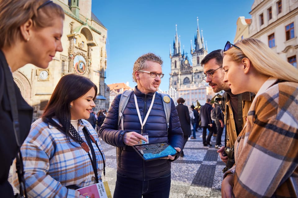 Charles Bridge & Lesser Town Walking Tour - Guide quality and pace: what you gain from a pro like Ana