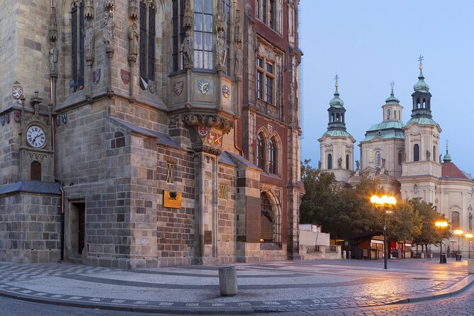Classical Concert in St. Nicholas Church - Getting there: simple transit, Old Town location, easy evening plan