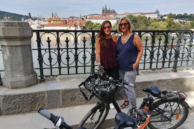 Communism and World War 2 Prague City Tour - Beer tasting at the end: a humane reset after heavy topics