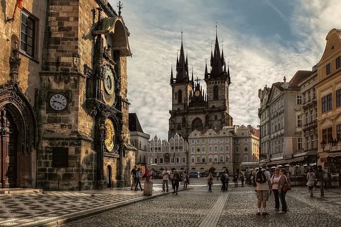 Communism and World War 2 Prague City Tour - Who this Prague communism and WWII e-bike tour fits best