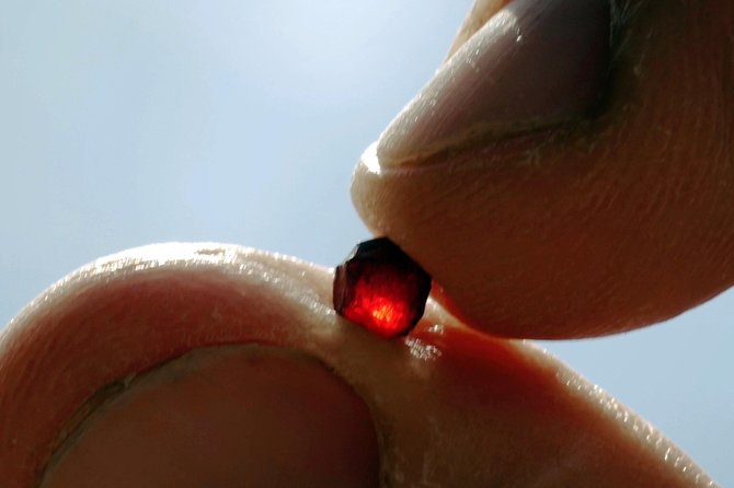 Countryside, Czech Garnet Panning, Farm,Lunch&Beer 4WD Adventure - Bohemian garnet panning: making a souvenir the hands-on way