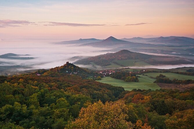 Cozy Winter Countryside Tour 4x4: Experience Authentic Bohemia - Cozy 4x4 comfort: leaving Prague without losing the day