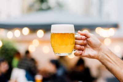 Craft Beer Tasting in Prague - Meeting at Plaská 5: how the night starts and why the host matters