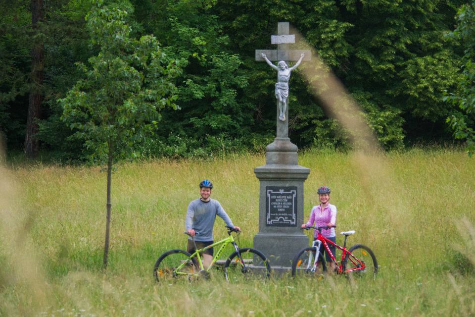E-Bike Day Trip: Visit a Roman Castle and Taste Craft Beer - The Ride Back and the Train Connection to Prague Downtown