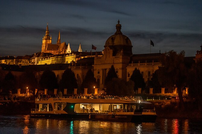 Evening Eco Cruise With a Glass of Prosecco in Bohemia - Weather and Timing: When This Cruise Really Shines