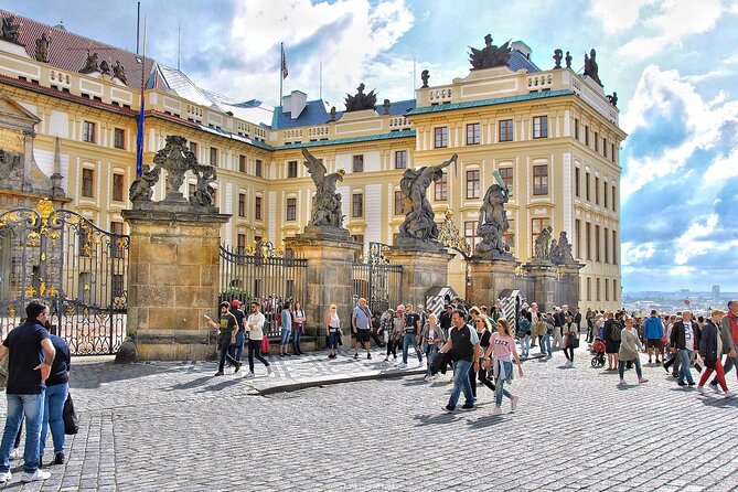Explore the Historic Prague Castle: Private Half-Day Walking Tour - Stop 4: Golden Lane and Life Behind the Castle Walls