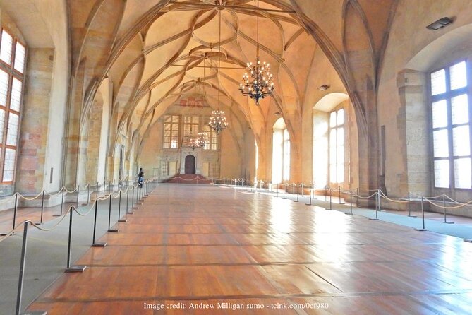 Explore the Historic Prague Castle: Private Half-Day Walking Tour - Photo Spots and How to Use Your Time Without Feeling Rushed