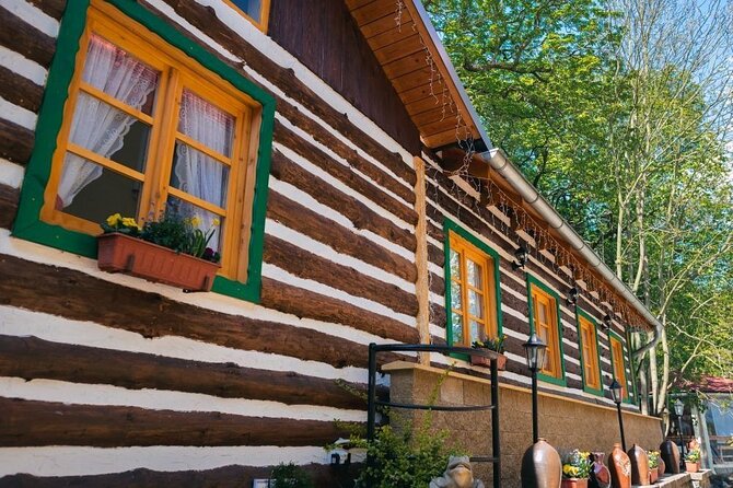 Folk Dinner Experience in Prague with Transportation - Hotel pickup at 6:45: what you need to do