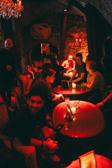 Friday Night Live Music in Old Town at Le Valmont - The Friday-night flow: what your 2 hours will feel like