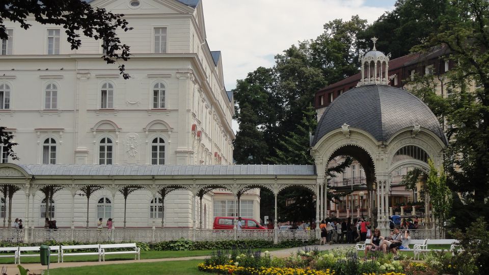 From Prague: Private Karlovy Vary & Crystal Factory Tour - Moser Glassworks vs. Becherovka Museum: Czech products with real form