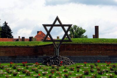 From Prague: Terezin Concentration Camp & Memorial Tour - Getting There: The 12:00 Start and the Pace of the Day