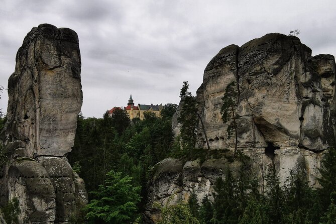 Full-Day Hiking in Bohemian Paradise: Hrubá Skála near Prague - Prague to Bohemian Paradise, the easy way: train first