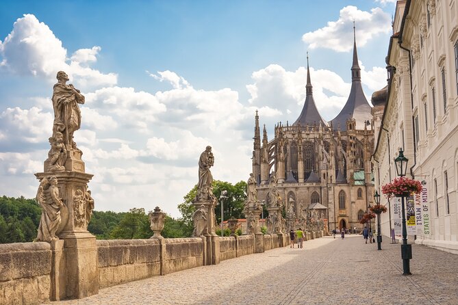 Full Day Private Tour to Kutná Hora with Wine Tasting - Who This Tour Is Best For