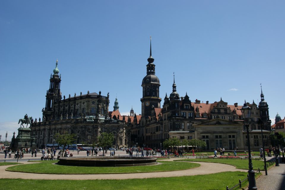 Full day Tour to Dresden with Zwinger visit from Prague - Free time in Dresden: lunch and shopping with room to choose