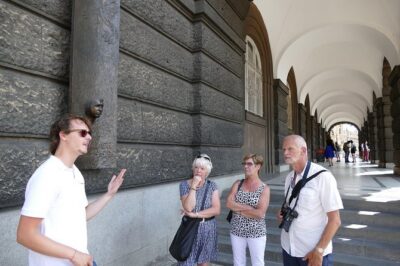 Hidden Prague Private Walkingtour - Meeting at Michalská 509/10 and How the Tour Ends in the Center