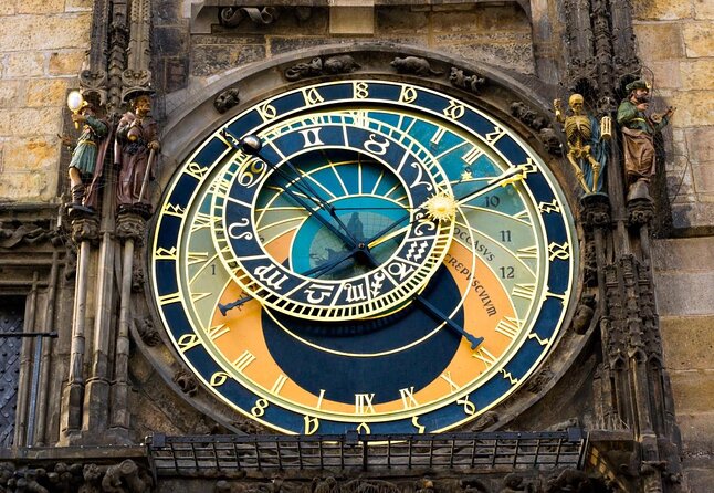 Highlights & Hidden Gems With Locals: Best of Prague Private Walking Tour - Key points I’d plan around