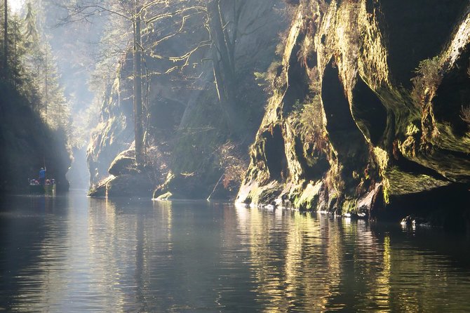 Hiking in Bohemian Switzerland - a day trip from Prague - Lunch in Czech style: plan snacks and bring cash