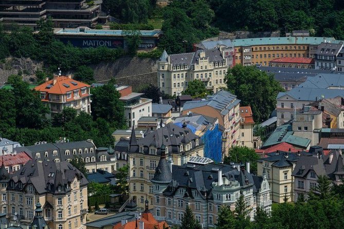 Karlovy Vary - The town of spas, mineral springs and relaxation - The Vřídlo Hot Spring Stop: What You’ll See and Why It’s the Right Anchor