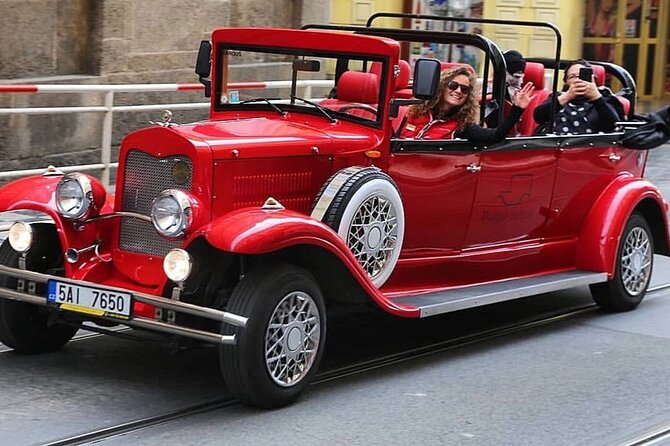 Karlstejn Castle in Vintage Convertible Car - Timing and Weather: The Small Things That Make or Break the Day