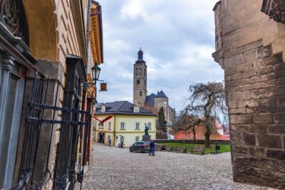 Kutná Hora Medieval Town in Vintage Cabrio car - Sedlec Ossuary: seeing the underground charnel chapel in 30 minutes