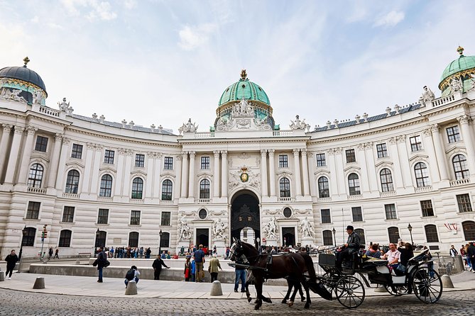 Las Mas Bellas Ciudades de Europa Central - Hotels, Breakfasts, and Included Dinners: Convenience at a Level You’ll Notice