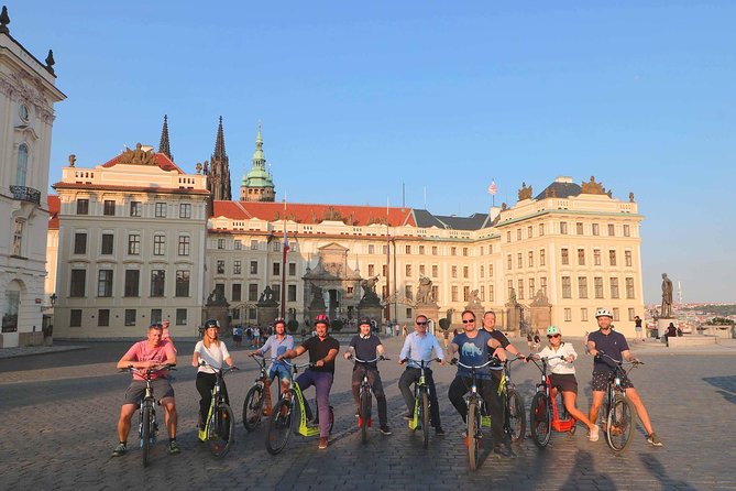 Live-Guided 180 min Glorious e-Scooter and eBike tour - Before you roll: safety training, helmets, and no license needed