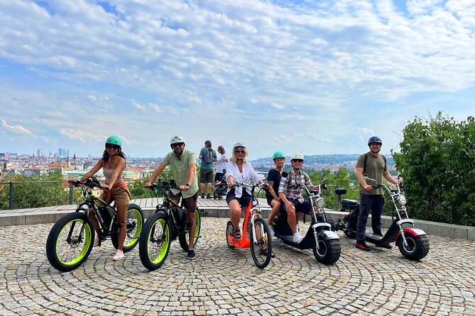 Live-Guided e-Scooter Tour of the Old Town of Prague, 60 min - How Much Time You’ll Spend at Each Landmark (and What That Means for You)