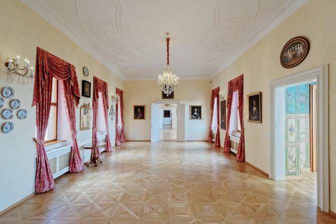 Lobkowicz Palace Museum Entrance Ticket in Prague - Porcelain, Ceramics, and Decorative Arts from the Bohemian Era