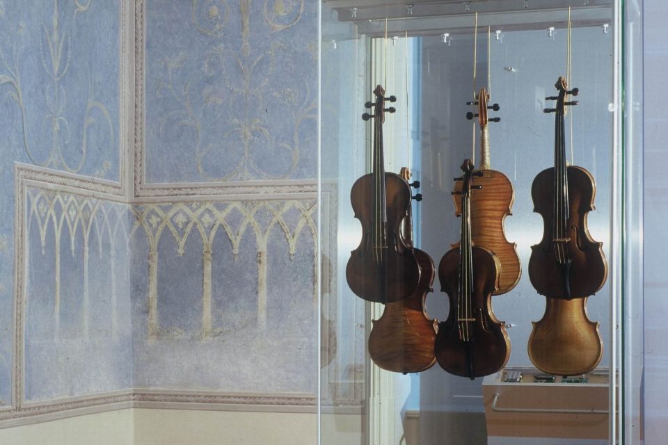 Mozart's Prague: Old Town, Lesser Town & Czech Museum Tour - Price and logistics: $46 for 3 hours, and what you should expect