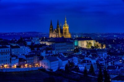 Night tour: Dark Side of Prague with Craft Beer - Meeting at Rudolfinum: finding the tour team fast