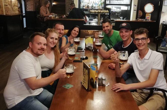 Old Prague pubs tour. Beer and dinner included! - Key things I’d circle before you go